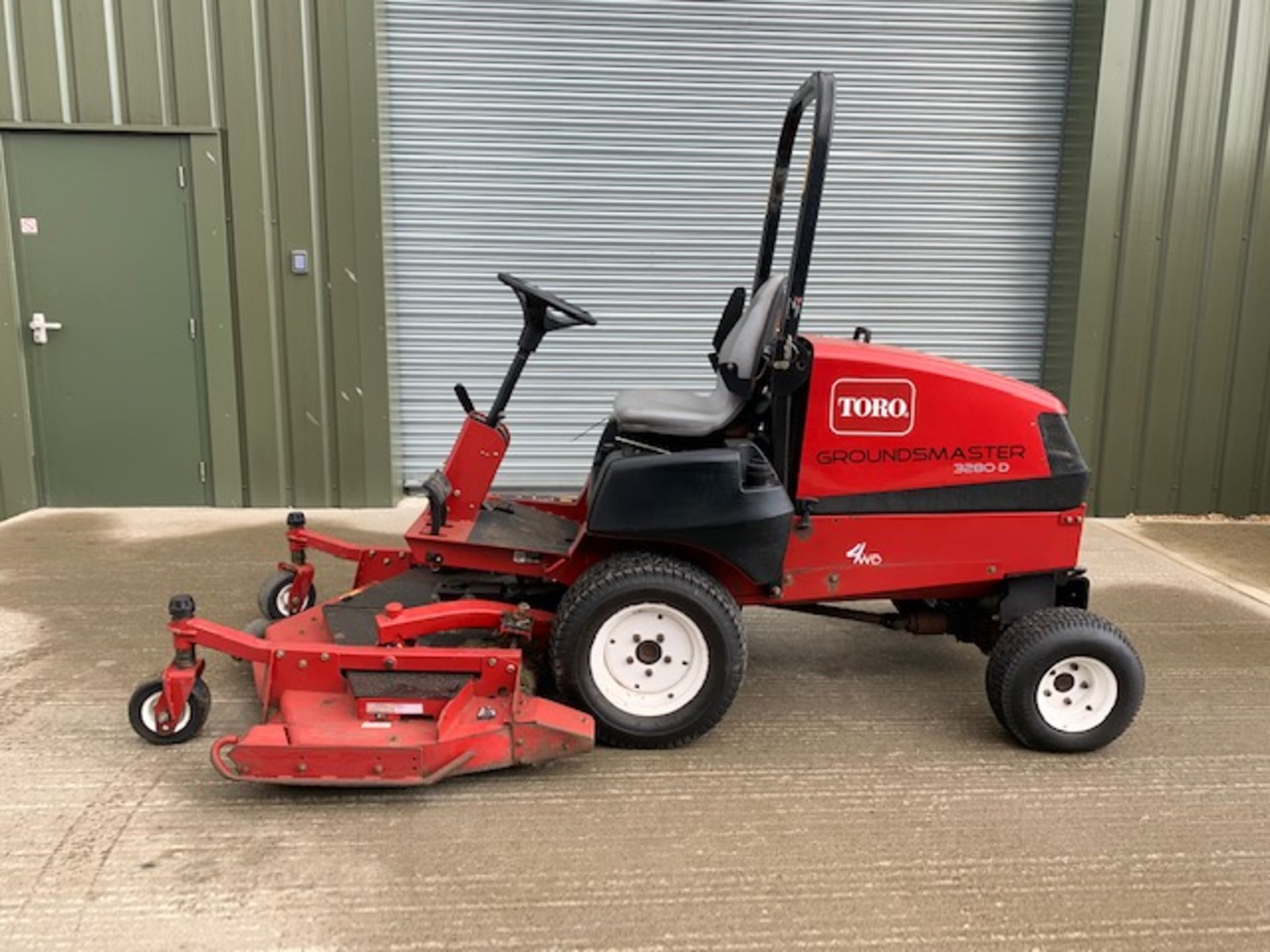 Toro 3280 Ground Master Outfront Ride On Mower - Image 3 of 6