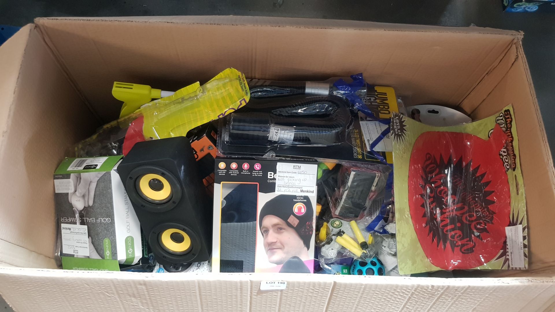 (R2O) Contents Of Box. To Inc Bluetooth Beanie Hat. Jumbo Twist Light. Power Popper Gun. RC Wall Cl - Image 5 of 5