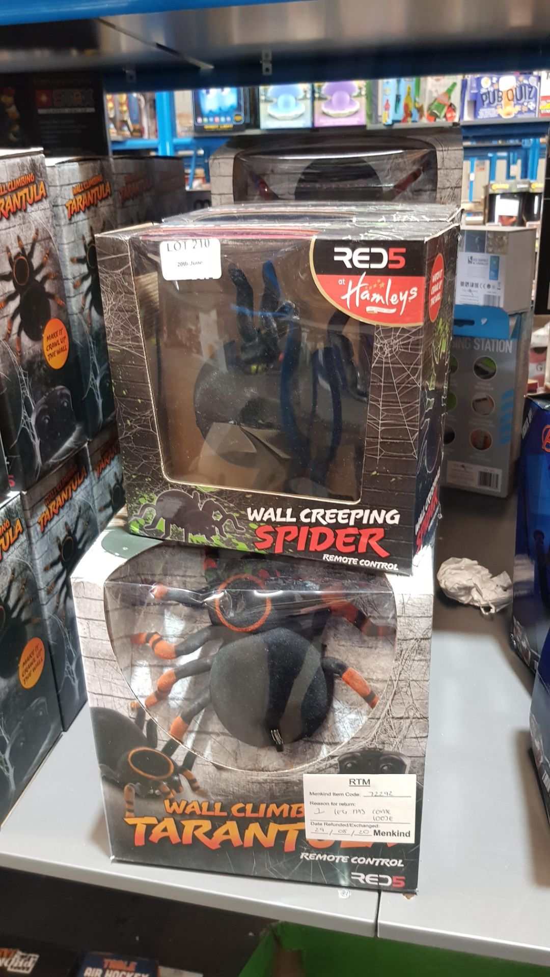(R2C) 10 Items. 7x Red5 Wall Climbing RC Tarantula. 2x Red5 Wall Creeping RC Spider. 1x Red5 Wall C - Image 3 of 3