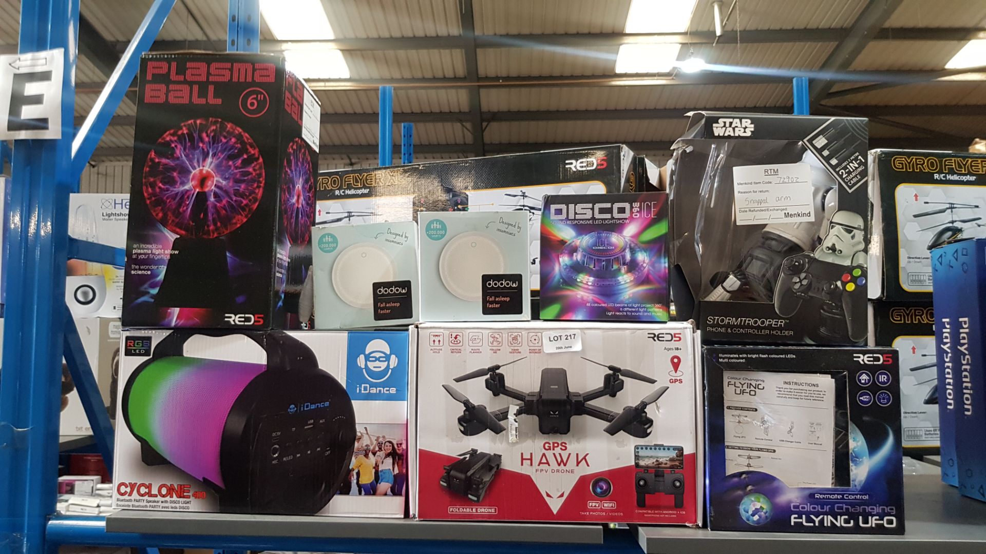 (R2D) 8 Items. 1x Red5 GPS Hawk FPV Drone. 1x iDance Cyclone 400 Bluetooth Party Speaker With Disco - Image 8 of 8