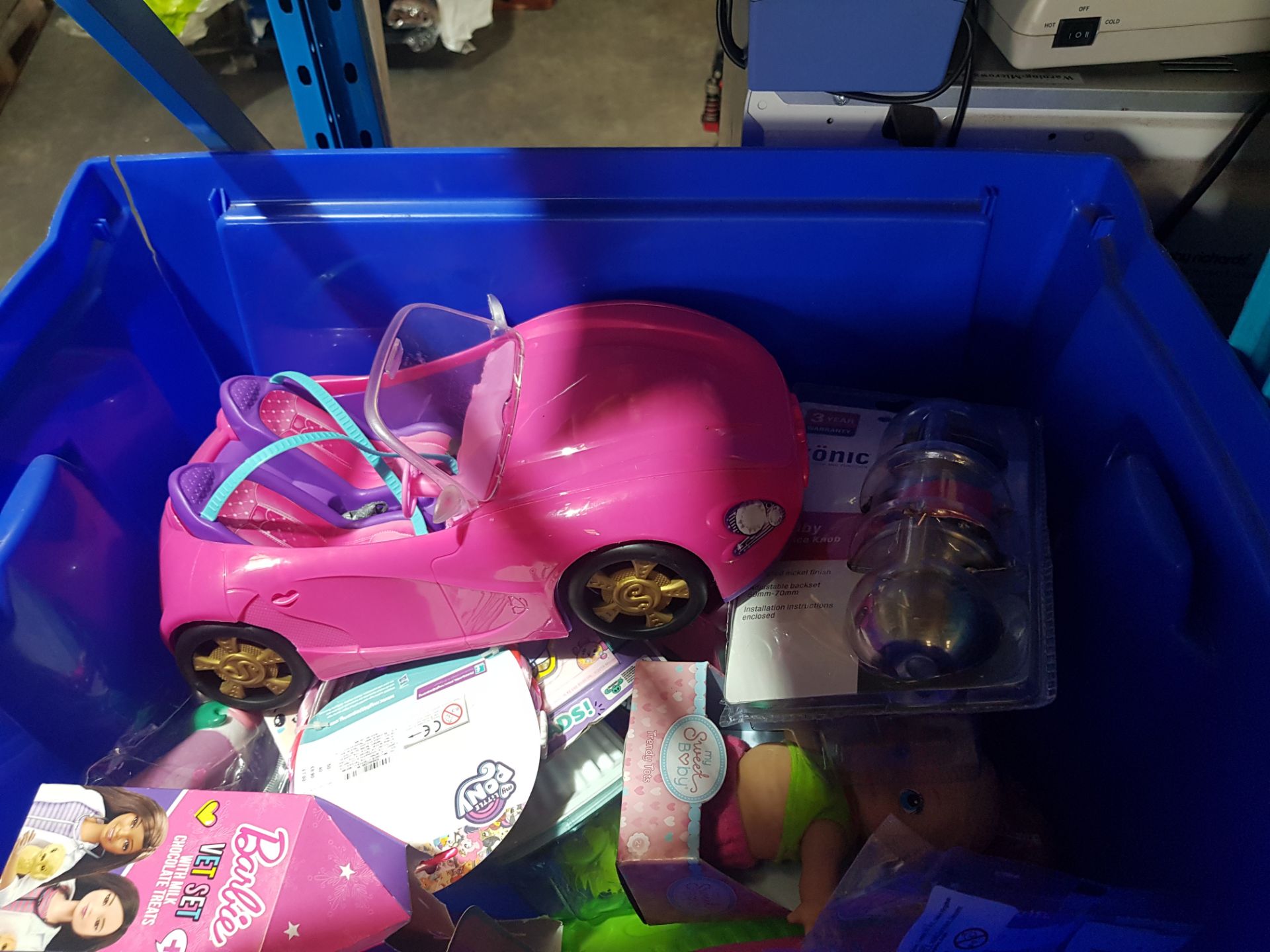 (R9F) A Qty Of Mixed Toy Items To Inc Barbie Car. Inflatable Turtle Pool. Vet Squad Reef Rescue. App - Image 4 of 4