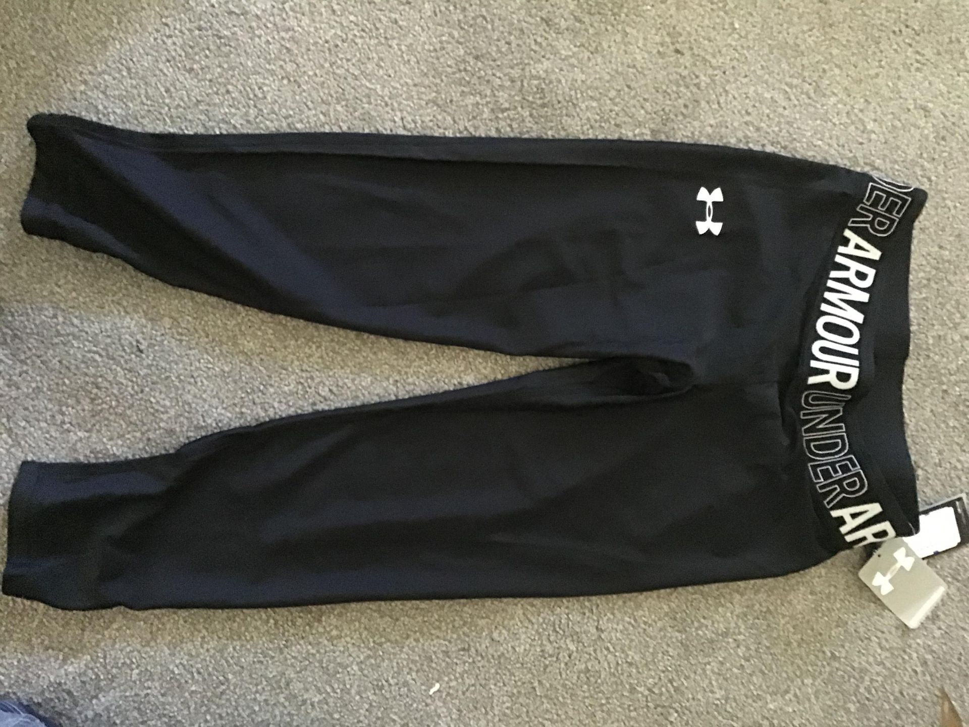 Under Armour Black Leggings Age 15-16 Brand New - Image 2 of 3