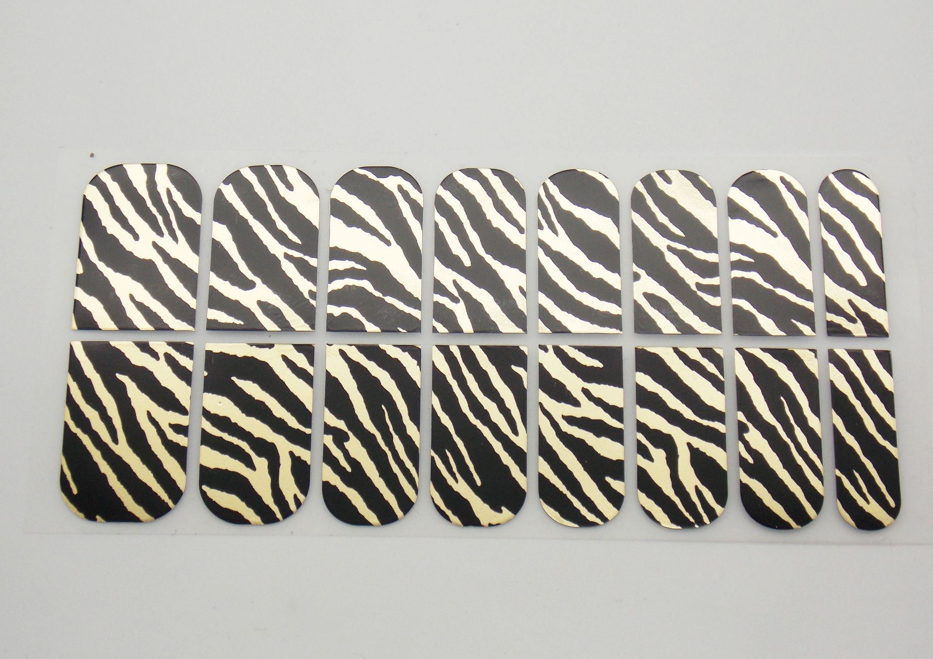 144 Packs Of Professional Nail Art Wrap Transfers - 3 Different Animal Print Styles - Image 7 of 9