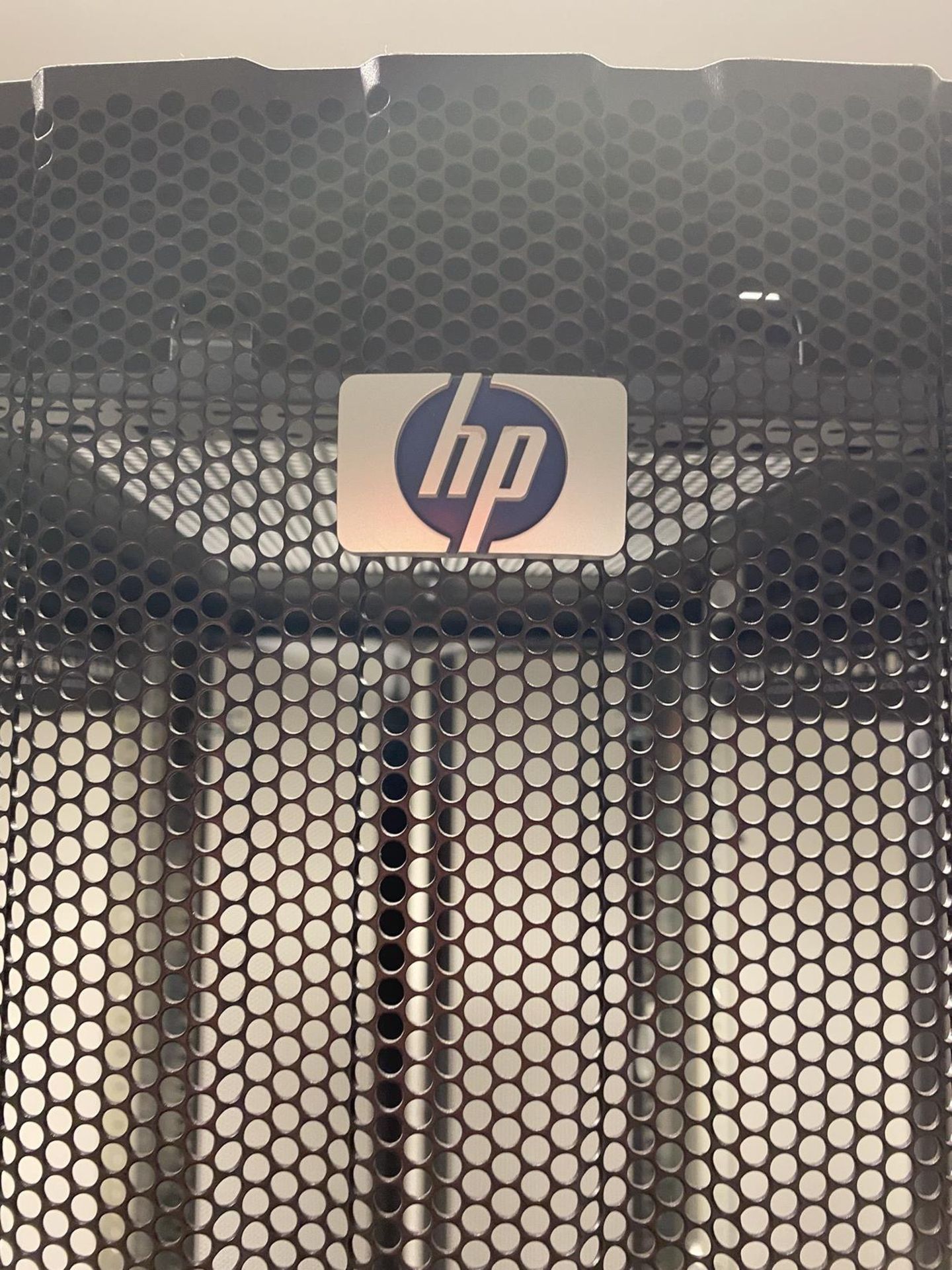 HP Server rack 42u with doors - Image 4 of 4