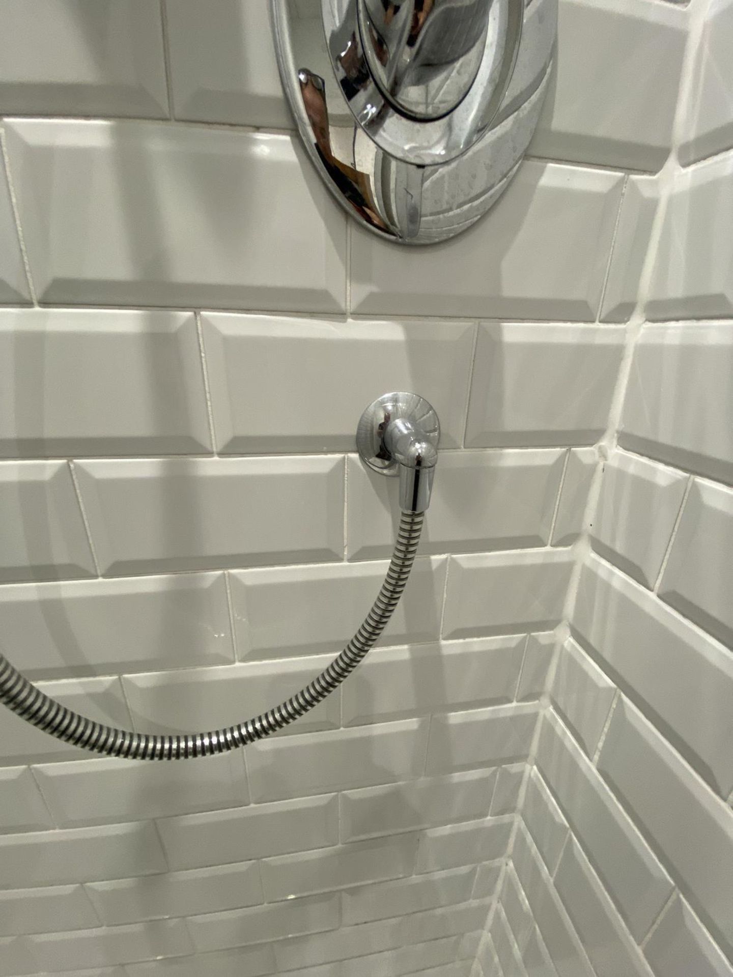 Complete Shower Cubicle with door shower mount , mixer, hose, head and tray. - Image 5 of 5