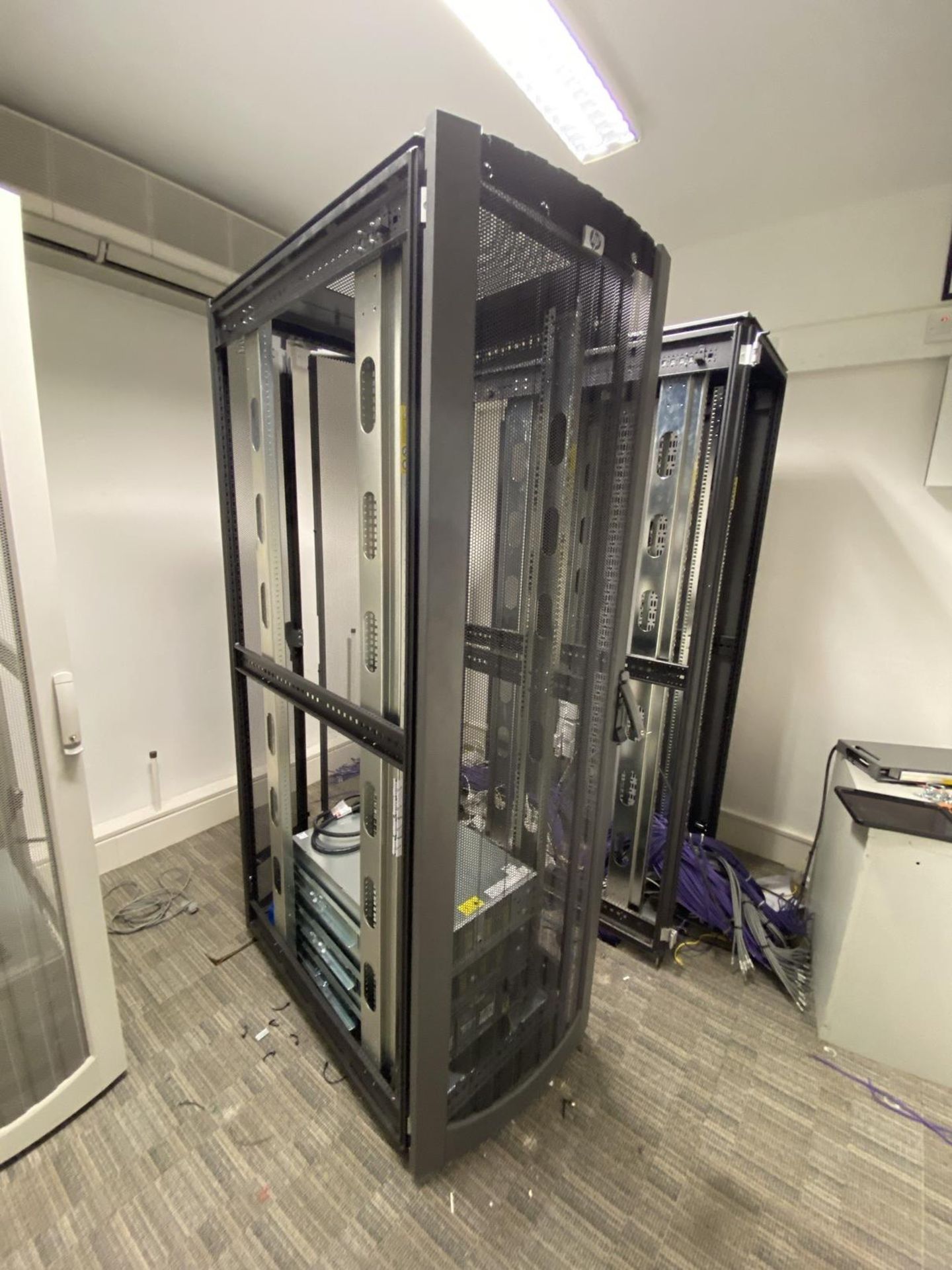 HP Server rack 42u with doors - Image 2 of 4