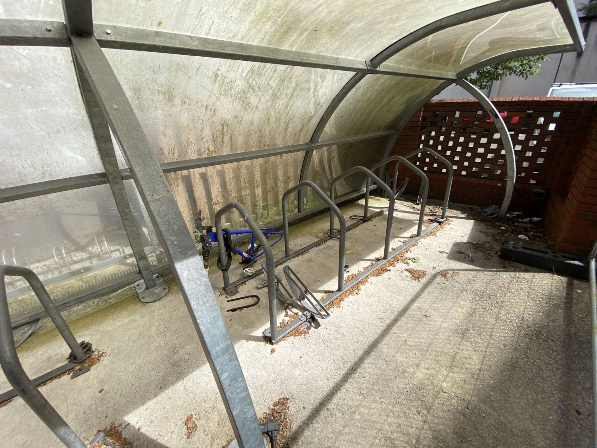 Bike Shelter 20 bikes - Image 3 of 4