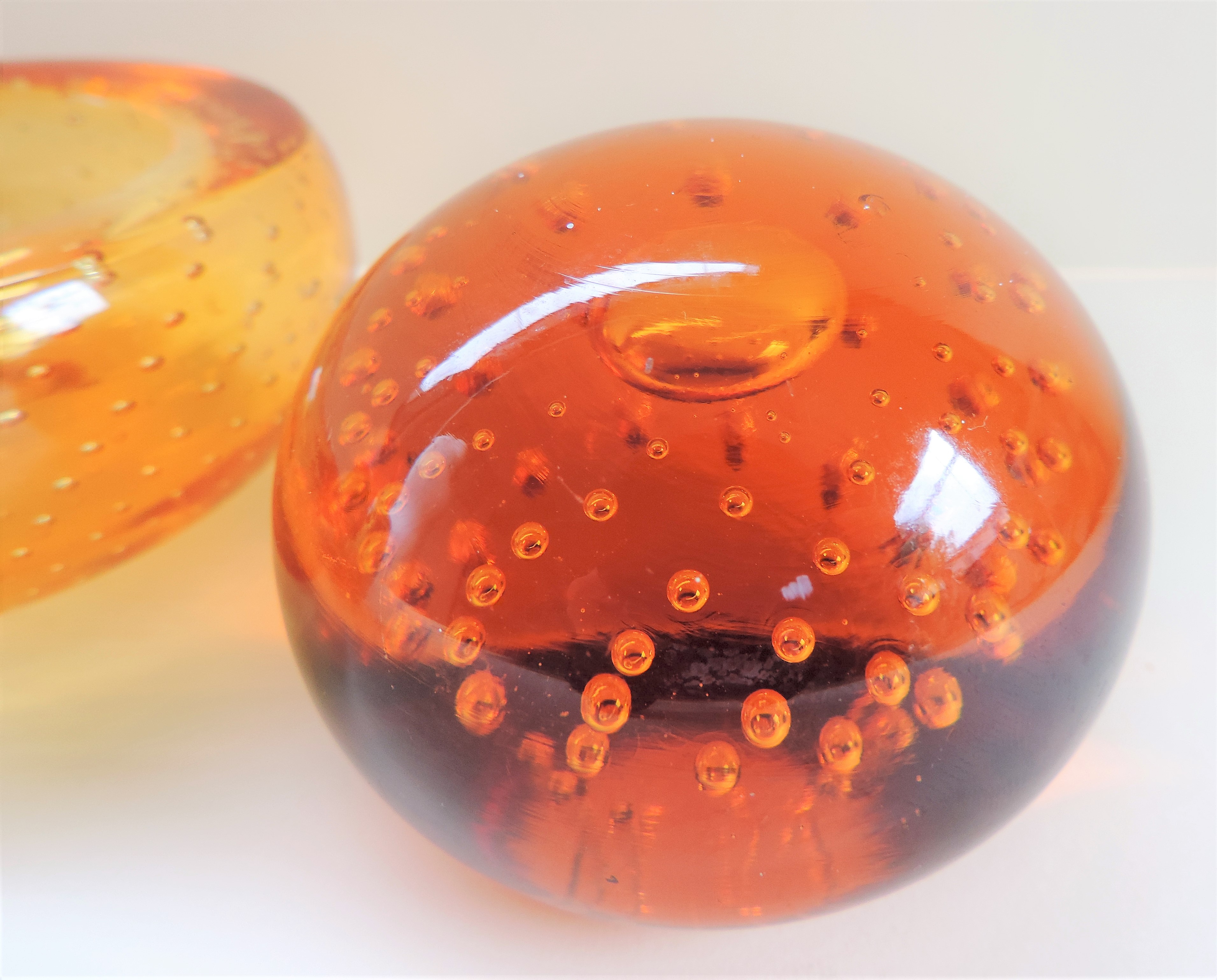 Whitefriars Glass 3 Items Whitefriars Amber Bubble Glass - Image 6 of 6