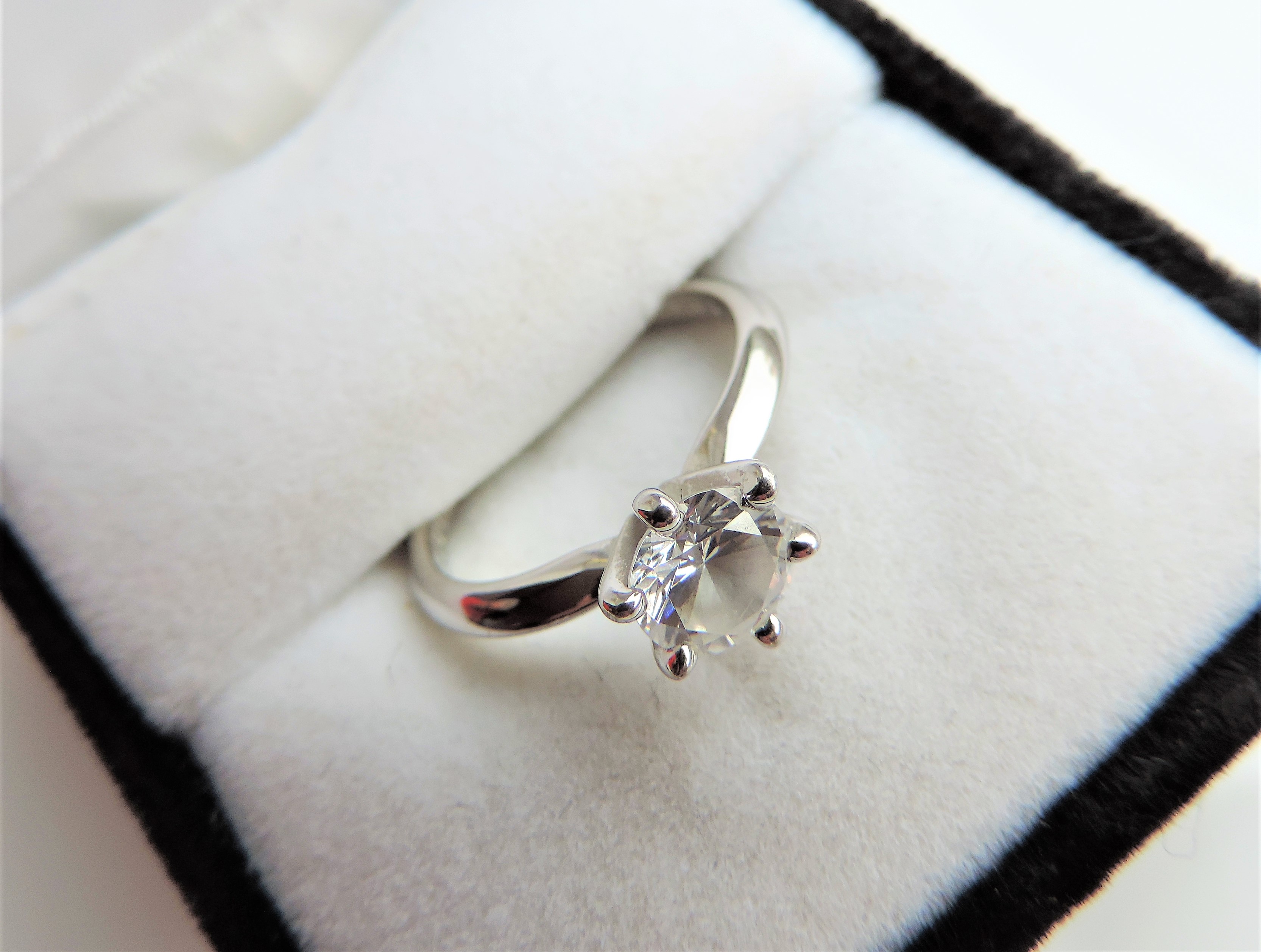 Sterling Silver 1.44 ct CZ Solitaire Ring - Image 3 of 3