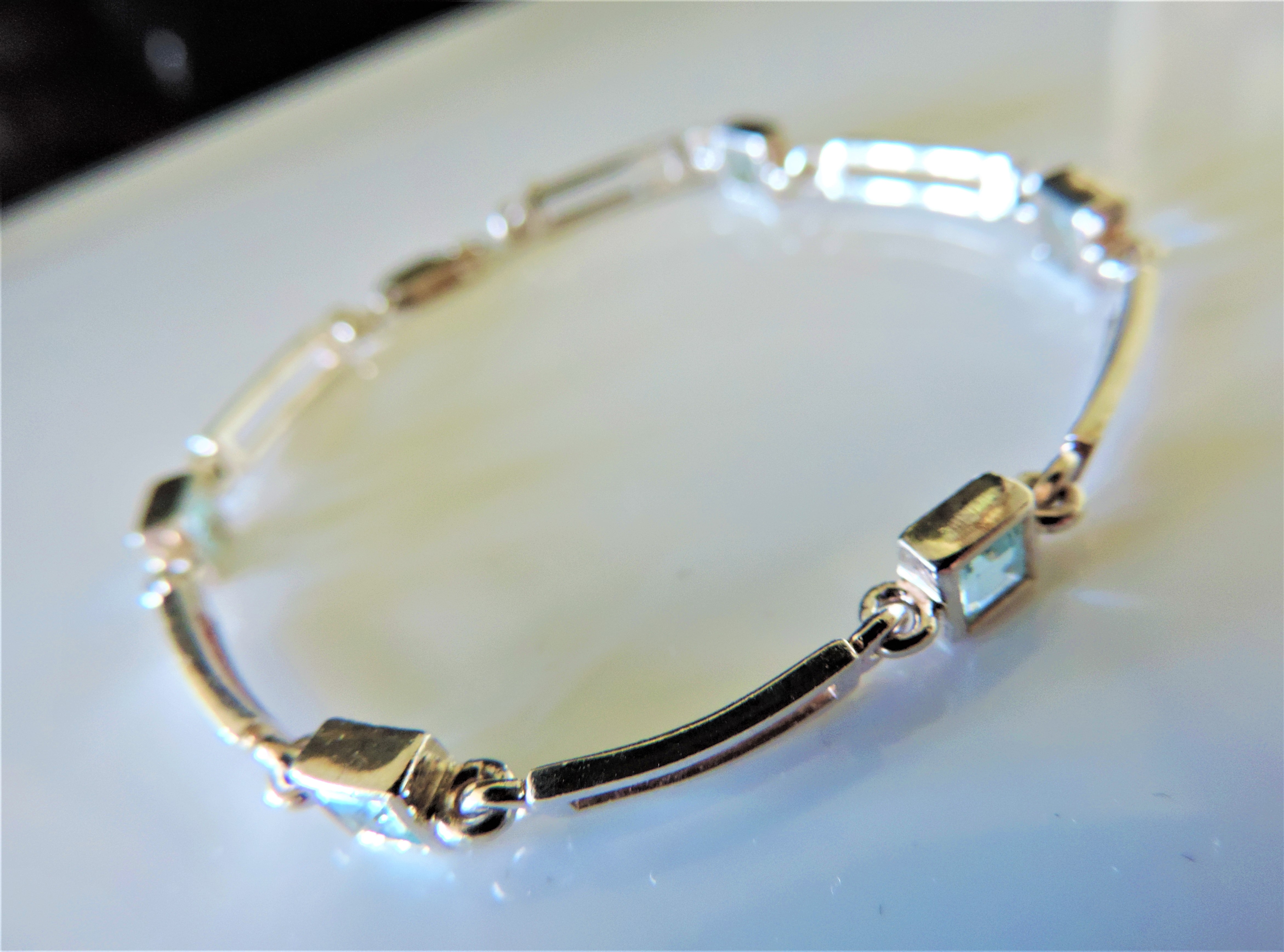 Sterling Silver 3.5 carat Blue Topaz Bracelet - Image 2 of 3