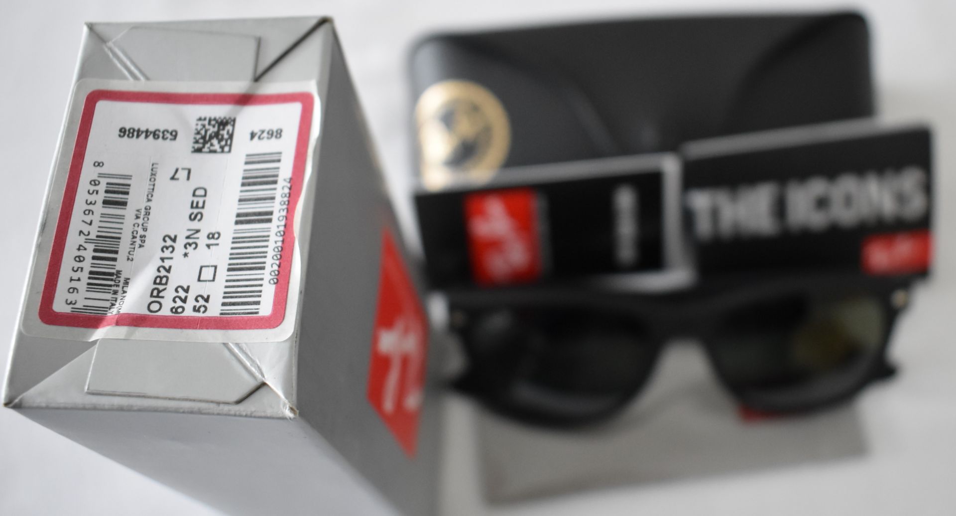 Ray Ban Sunglasses ORB2132 622 *3N - Image 2 of 2