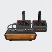 (R14G) 3 Items. 1x Atari Flashback X 110 Built In Games. 2x MSI Street Fighter II Controller.
