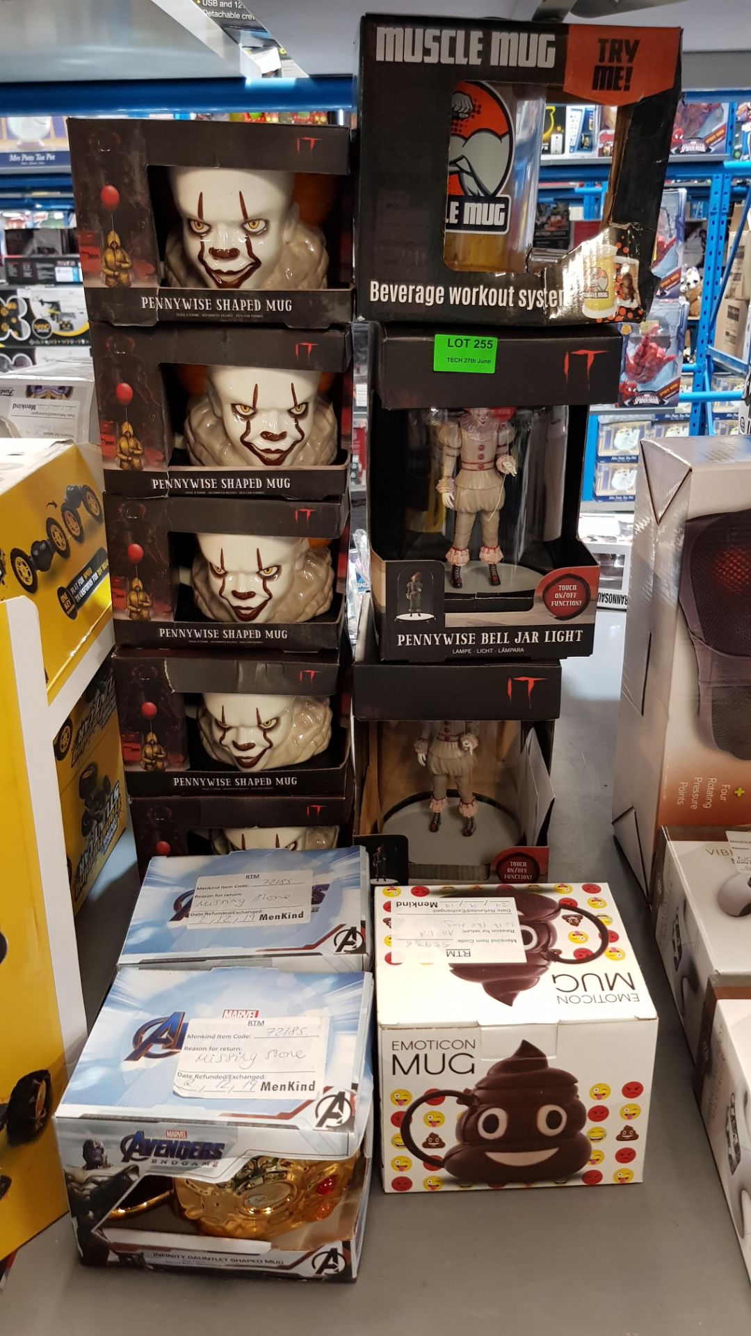 (R1C) 11 Items. 5x It Pennywise Shaped Mug. 2x It Pennywise Bell Jar Light. 2x Marvel Avengers Endg - Image 4 of 4