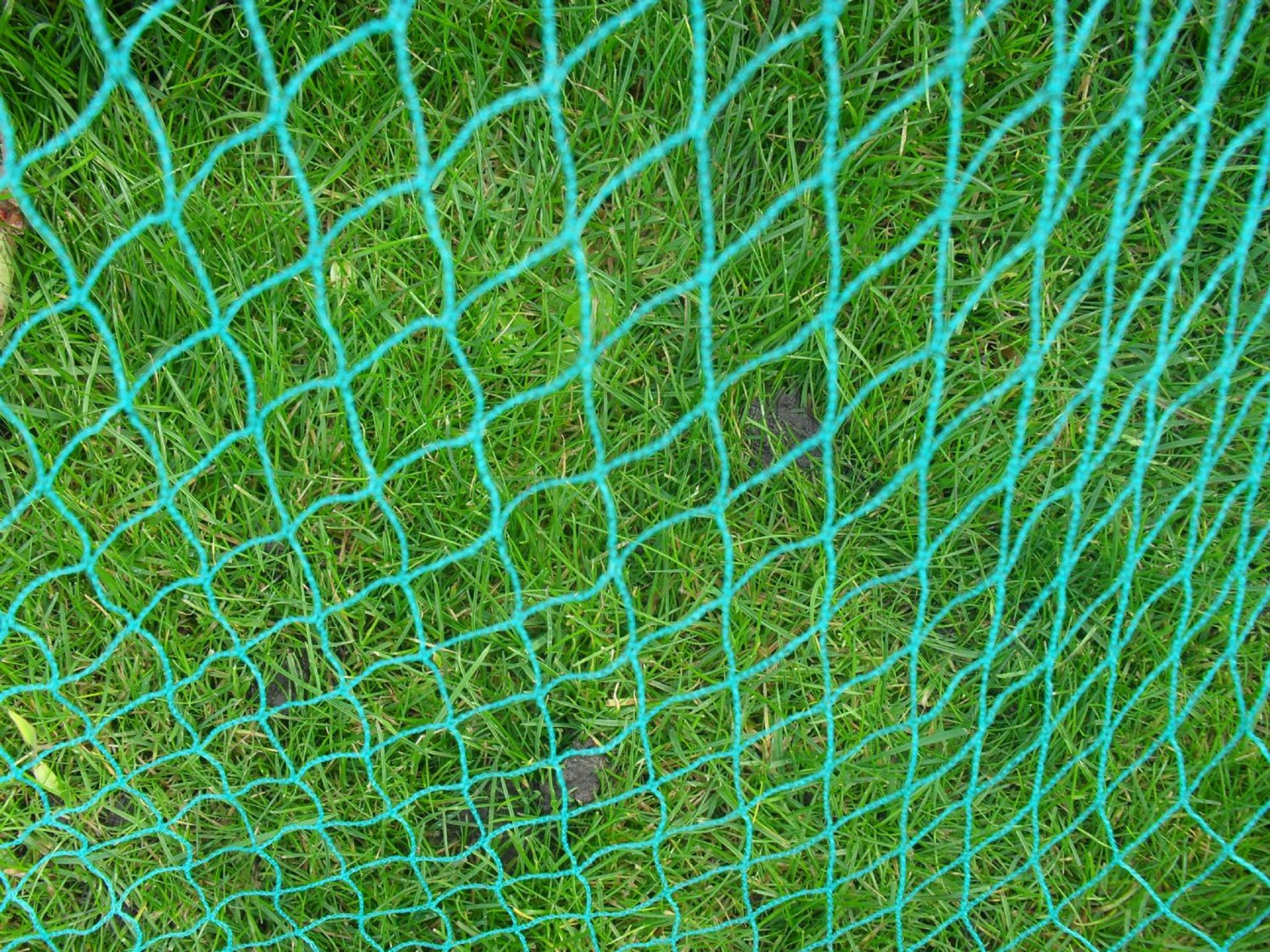 Netting 2meter Width X 400 meter x 2cm rrp OVER £300