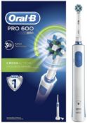 (R9B) 7x Electric Toothbrush Items. 3x Braun Oral B Pro 600. 1x Braun Oral B Vitality. 1x Braun Ora