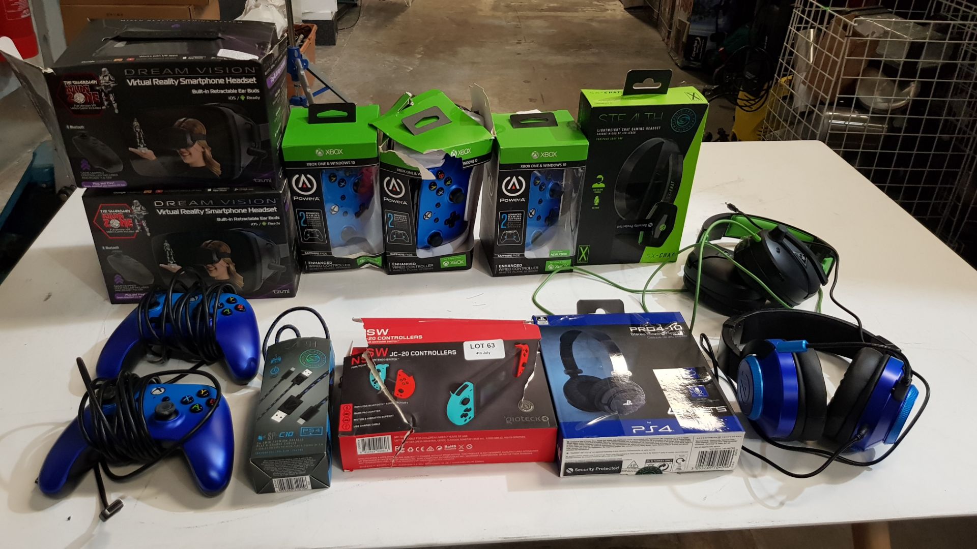 13 Items. 5x Power A Xbox One And Windows 10 Enhanced Wired Controller Blue (2x No Box). 2x Dream V - Image 7 of 7