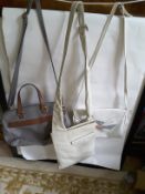 A Selection Of 3 Vintage Handbags (3)