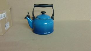 Le Cruset Blue kettle (customer returns)