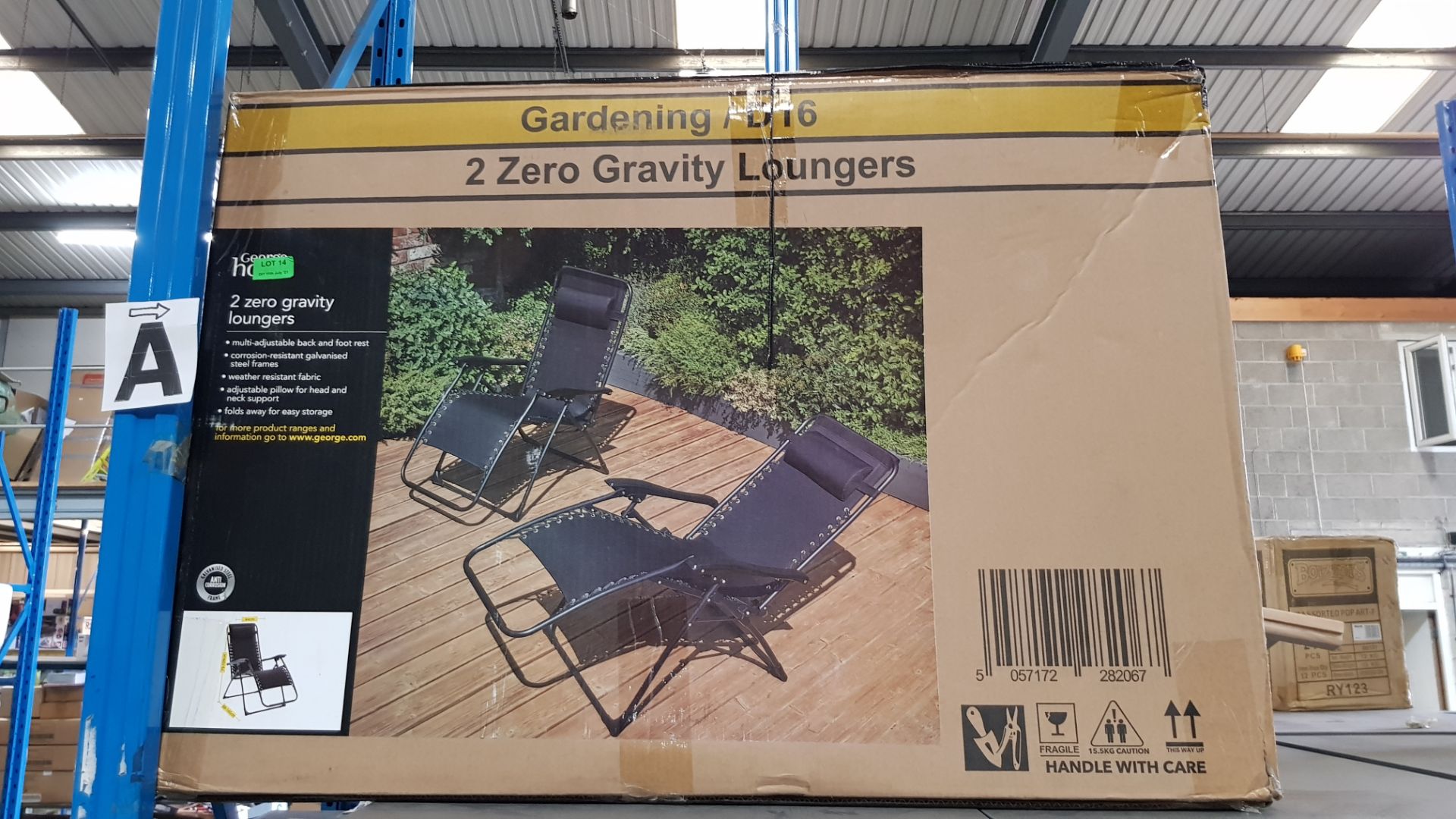 (R8A) 1x Zero Gravity Chair Black. Multi Adjustable Back And Foot rest. Corrosion Resistant Galva - Image 5 of 8