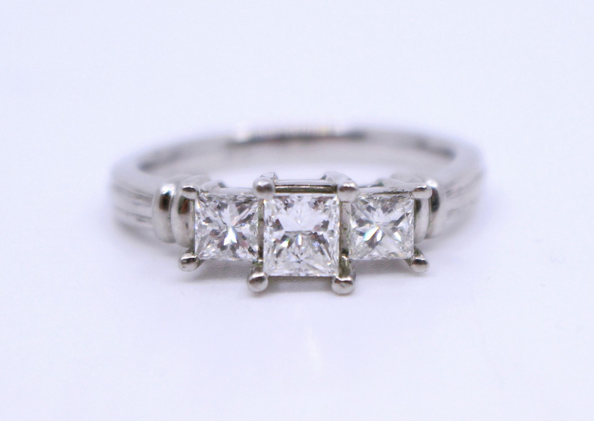 Three Stone 0.98 Carat Diamond Platinum Ring