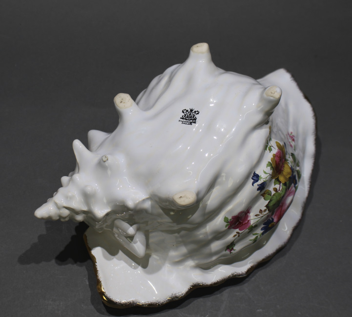 Shell Form Staffordshire Porcelain Vase - Image 6 of 6