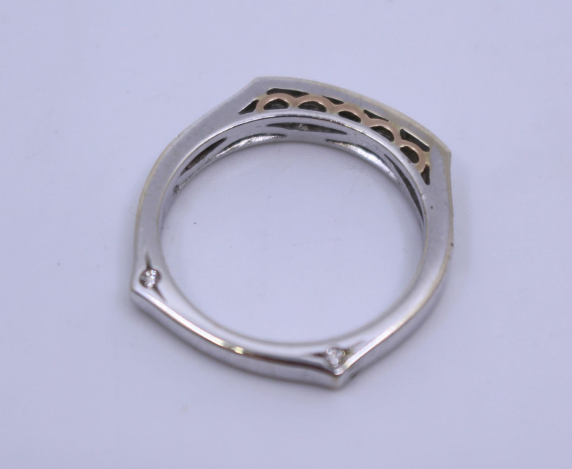Half Hoop Diamond 14ct White Gold Ring - Image 5 of 7