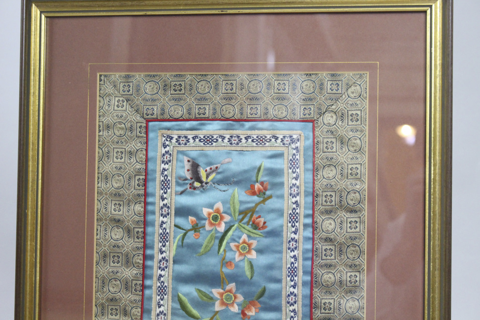 Oriental Silk Needlework Wall Hanging in Gilt Frame - Image 2 of 6