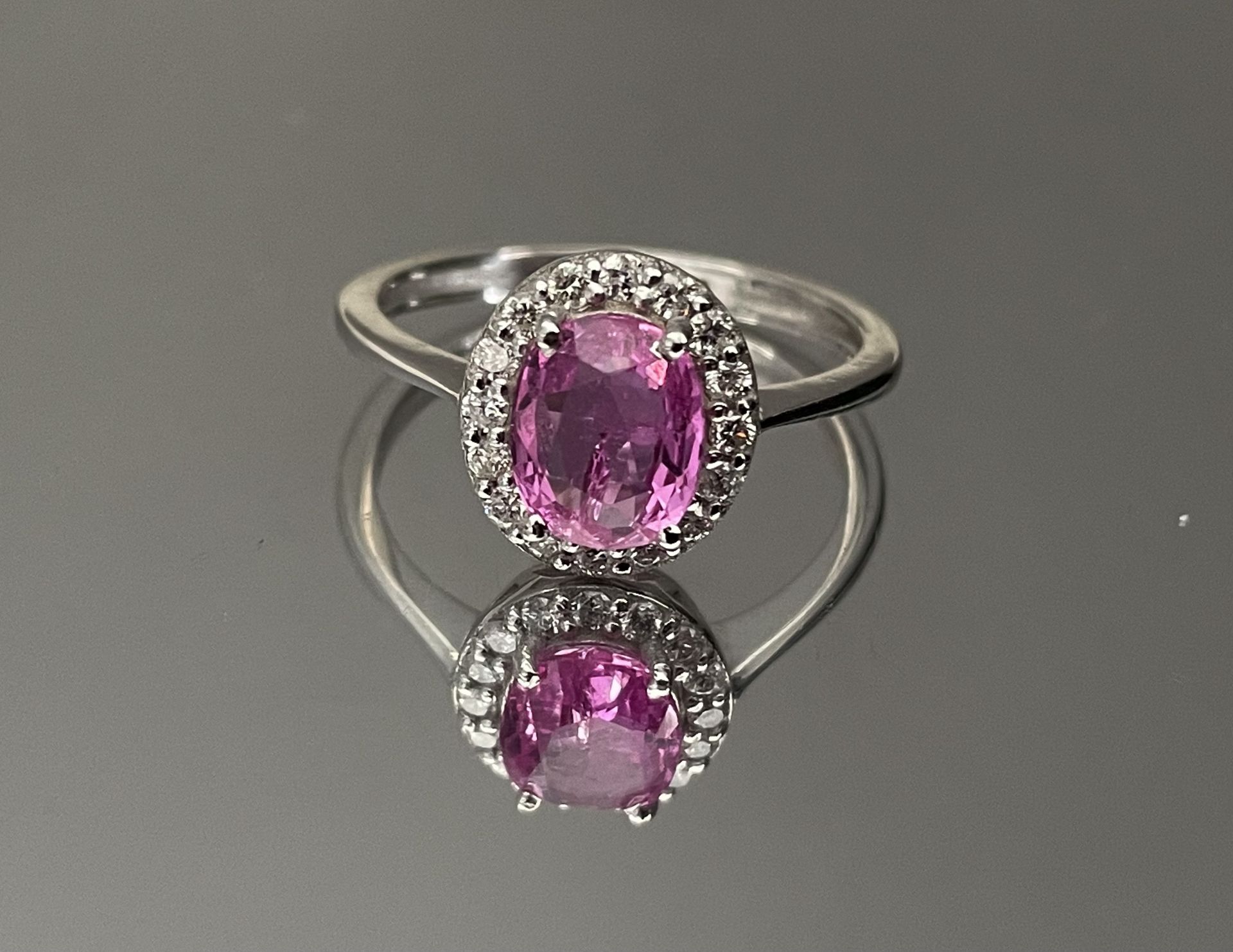 Beautiful Natural Ceylon Pink Sapphire With Natural Diamonds & 18k White Gold - Image 2 of 7