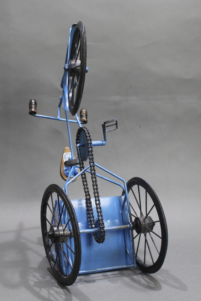 Vintage Bicycle Model - Image 3 of 3