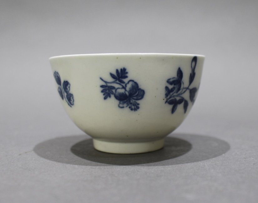 18th Century Caughley Porcelain Cup & Saucer c.1785 - Image 2 of 11