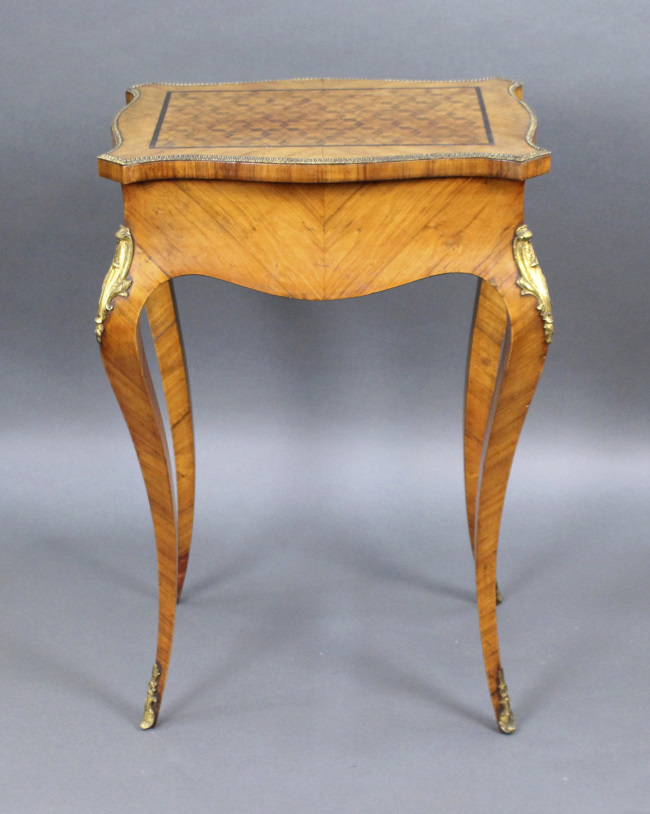 Elegant Antique French Poudreuse c.1860 - Image 3 of 11