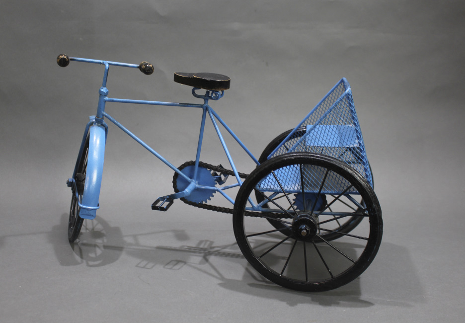 Vintage Bicycle Model - Image 2 of 3