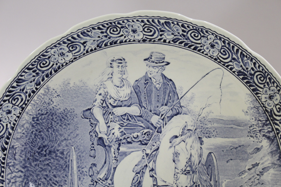 Large 20th c. Boch Delfts Blue & White Charger - Image 2 of 5