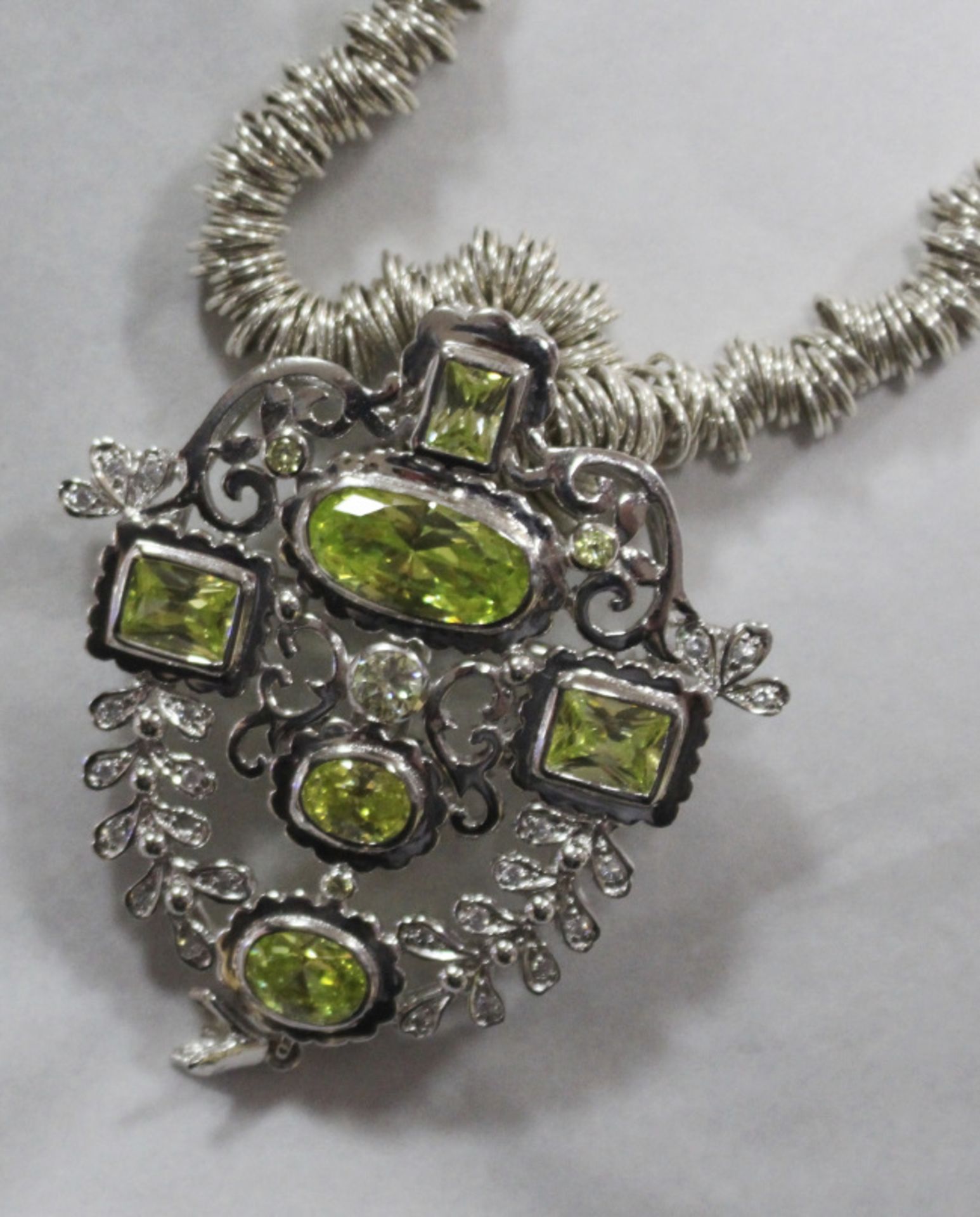 Contemporary Heavy Sterling Silver Peridot Set Necklace - Image 3 of 5