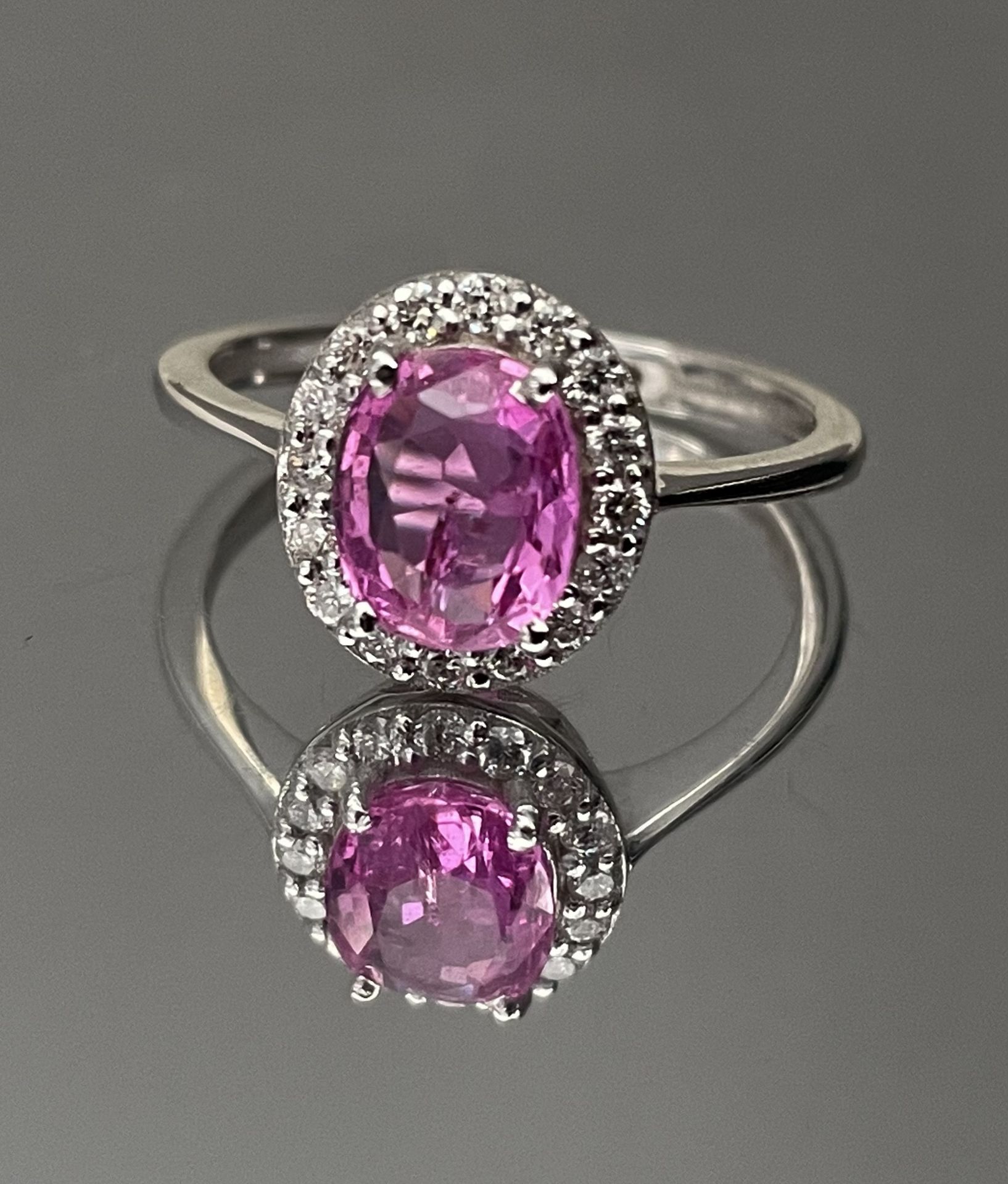 Beautiful Natural Ceylon Pink Sapphire With Natural Diamonds & 18k White Gold - Image 4 of 7