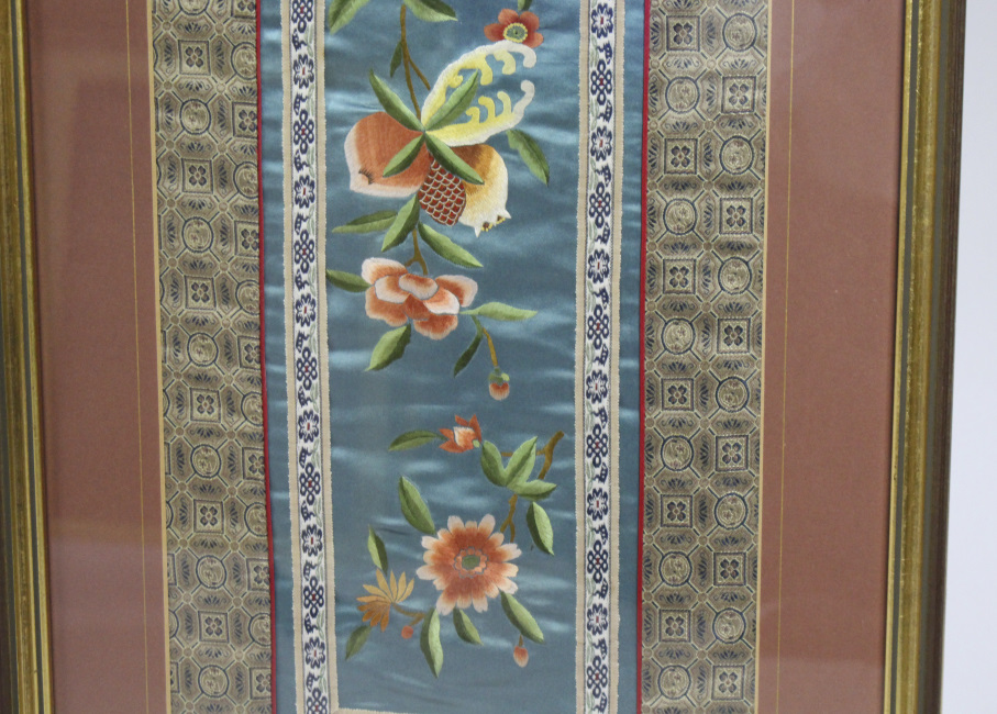 Oriental Silk Needlework Wall Hanging in Gilt Frame - Image 4 of 6