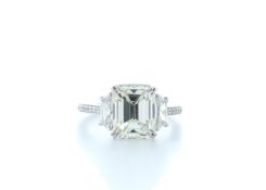 18ct White Gold Emerald Cut Diamond Ring 5.31 (4.56) Carats