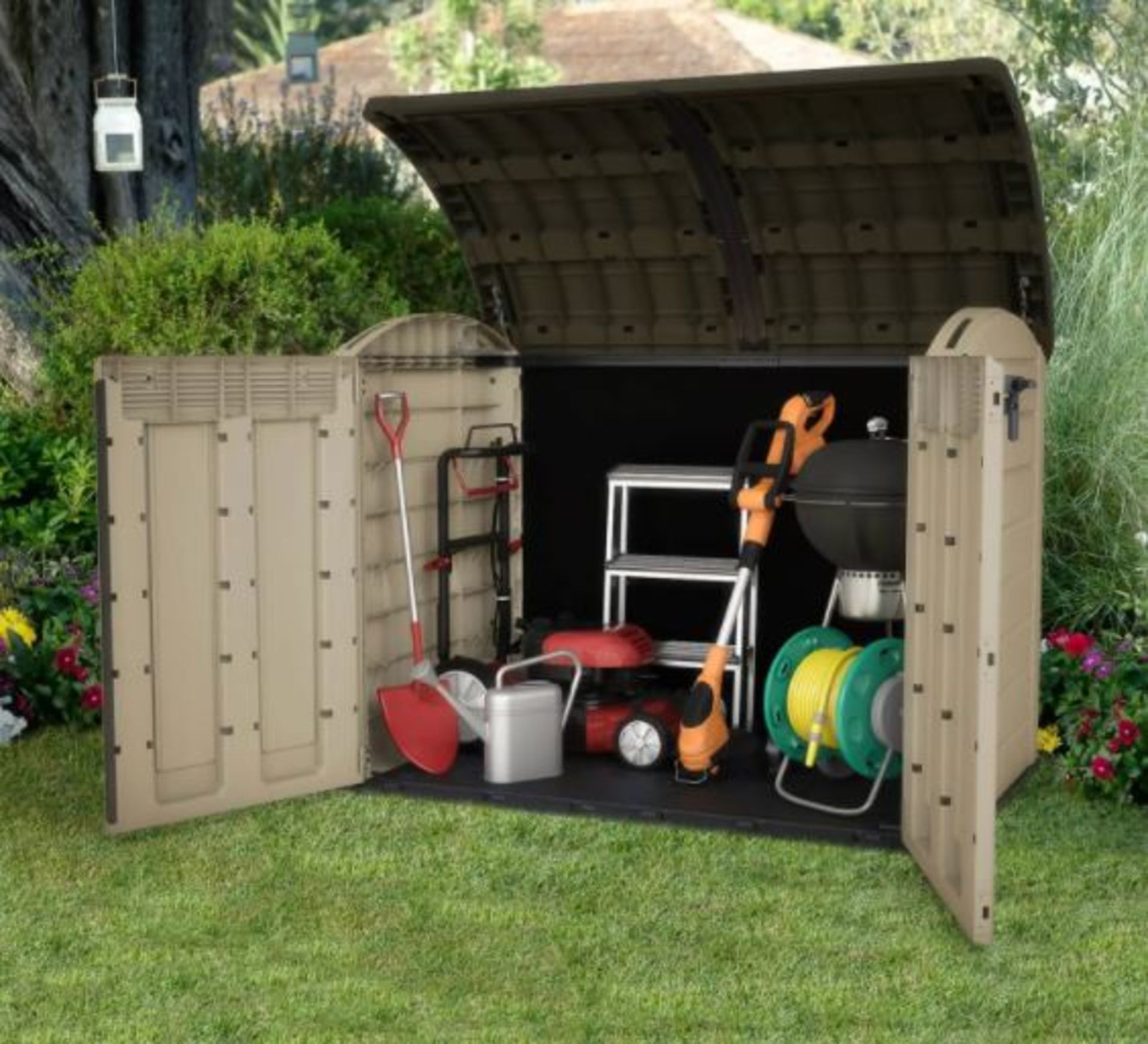 (R16) 1x Keter Store It Out Ultra RRP £325. Dimensions (L177 x W113 x H134 cm)