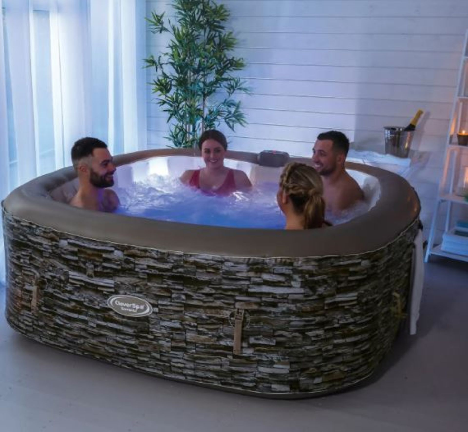 (R7B) 1x CleverSpa Sorrento 6 Person Hot Tub RRP £600. - Image 2 of 7