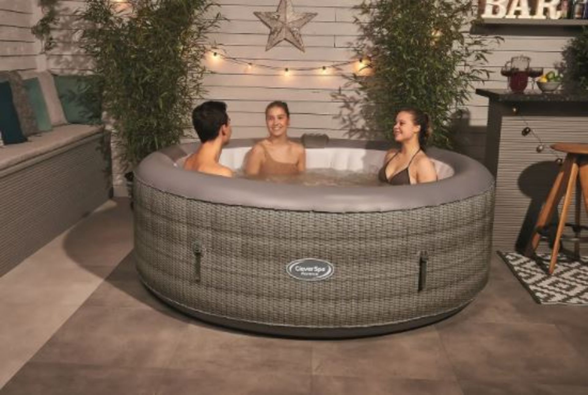 (R7C) 1x Cleverspa Florence 6 Person Hot Tub RRP £560.