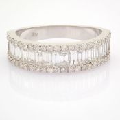 HRD Antwerp Certificated 14K White Gold Diamond Ring (Total 1.22 Ct. Stone)