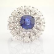 HRD Antwerp Certificated 14K White Gold Diamond & Sapphire Ring (Total 3.17 Ct. Stone)
