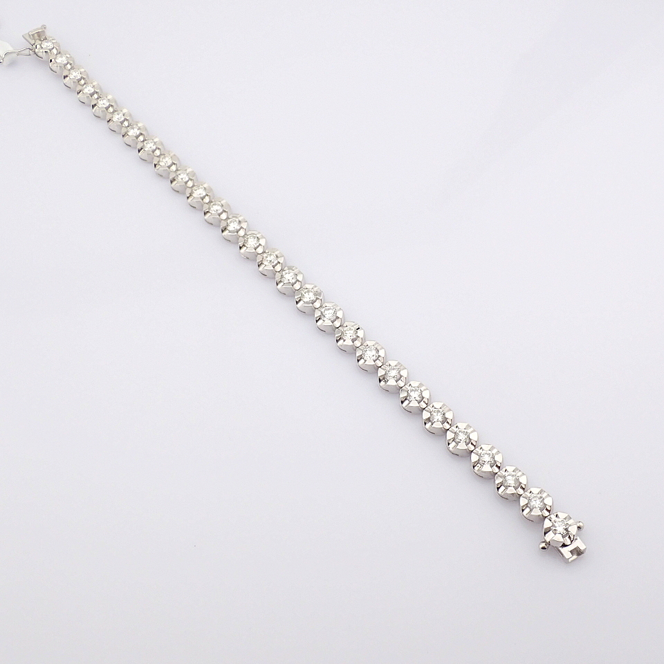 HRD Antwerp Certificated 14K White Gold Diamond Bracelet (Total 5 Ct. Stone) - Image 9 of 10