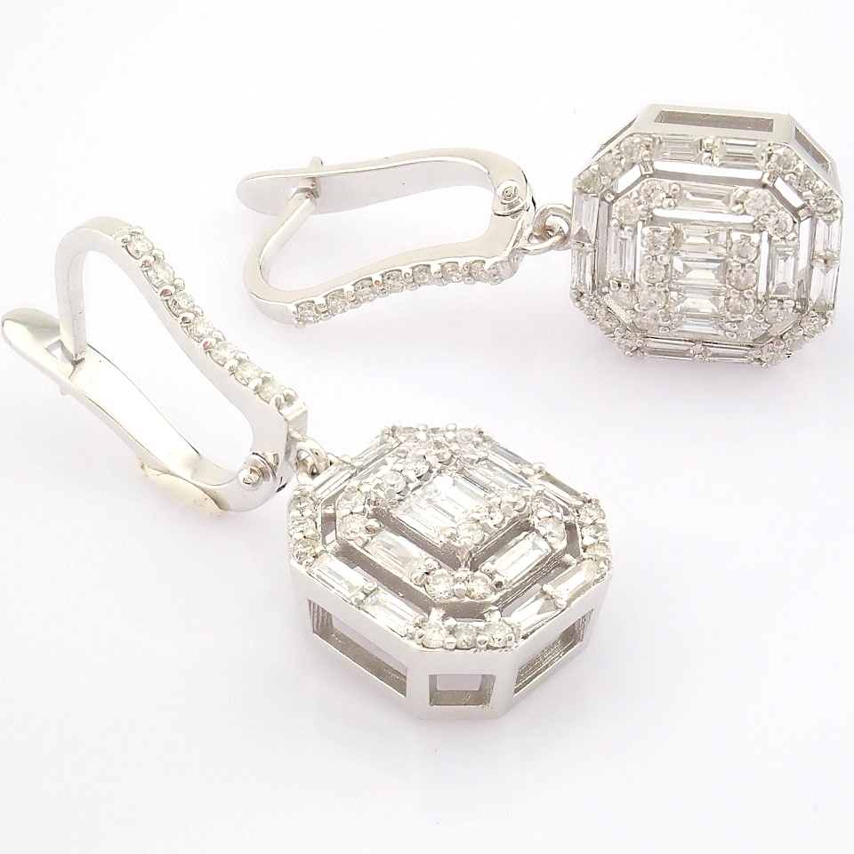 HRD Antwerp Certificated 14K White Gold Diamond Earring (Total 0.93 Ct. Stone) - Image 5 of 12