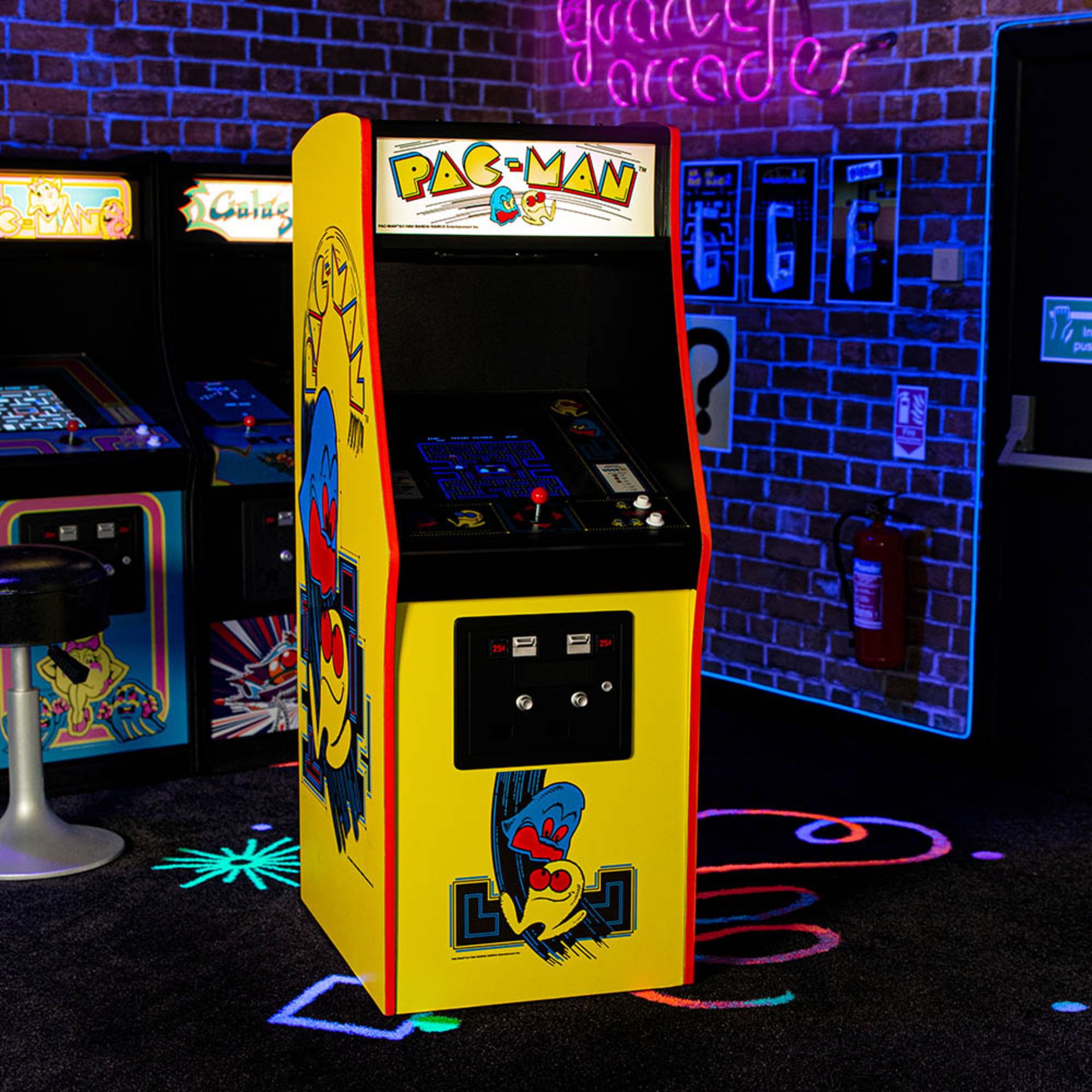 (R1E) 6x Items. 1x Numskull Quarter Arcades Collectors Edition Tall Pac Man Retro Arcade (Unit Come