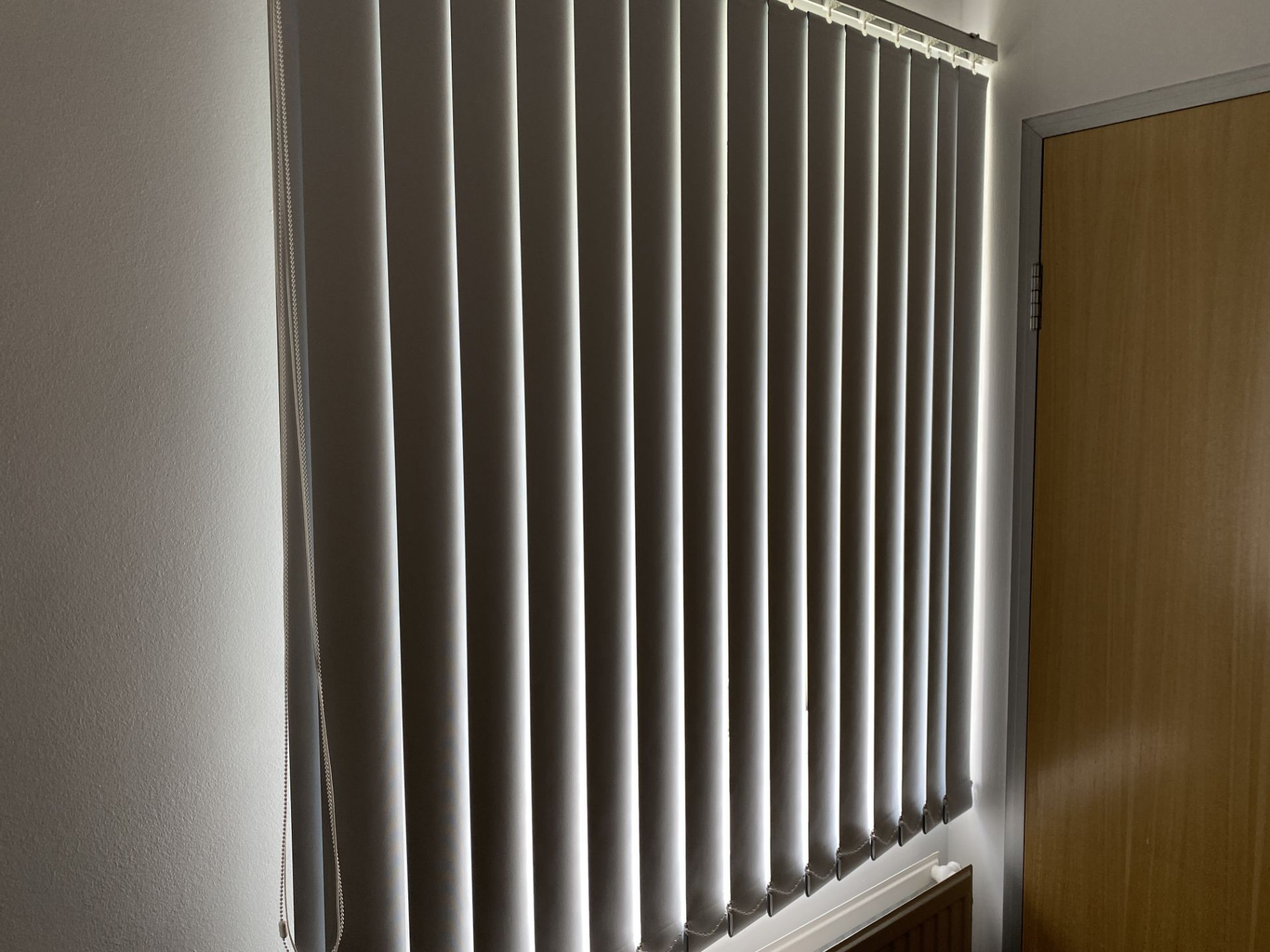 White Vertical Blind For Window 120Cm Wide X 115Cm High