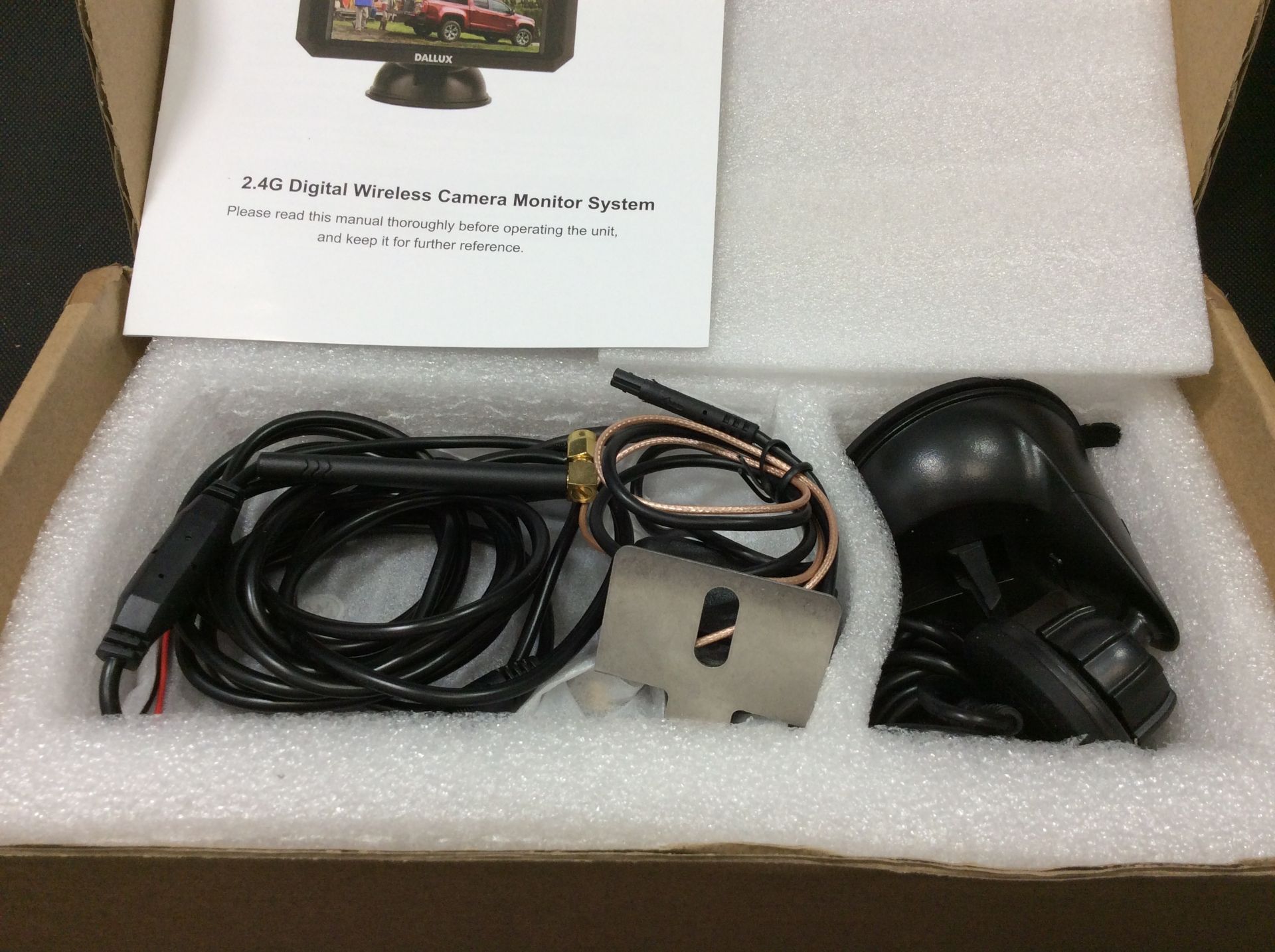 2.4G Digital Wireless Camera Monitor System - Image 2 of 2