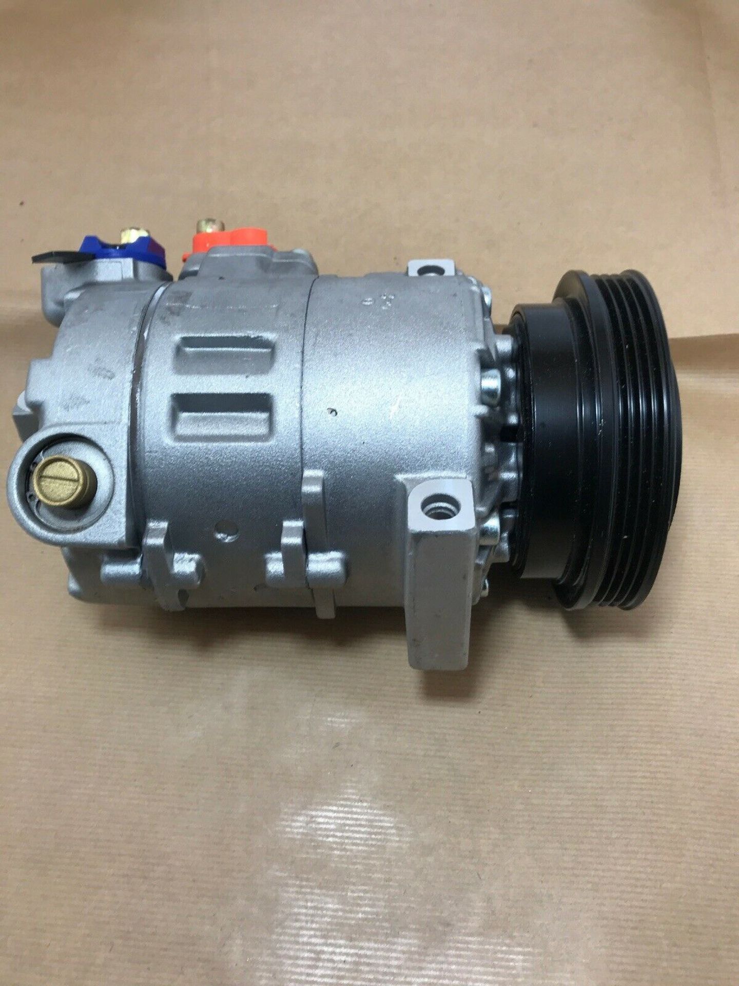 7SBU Car AC Compressor For Passat B5,8D0260805B - Image 3 of 4