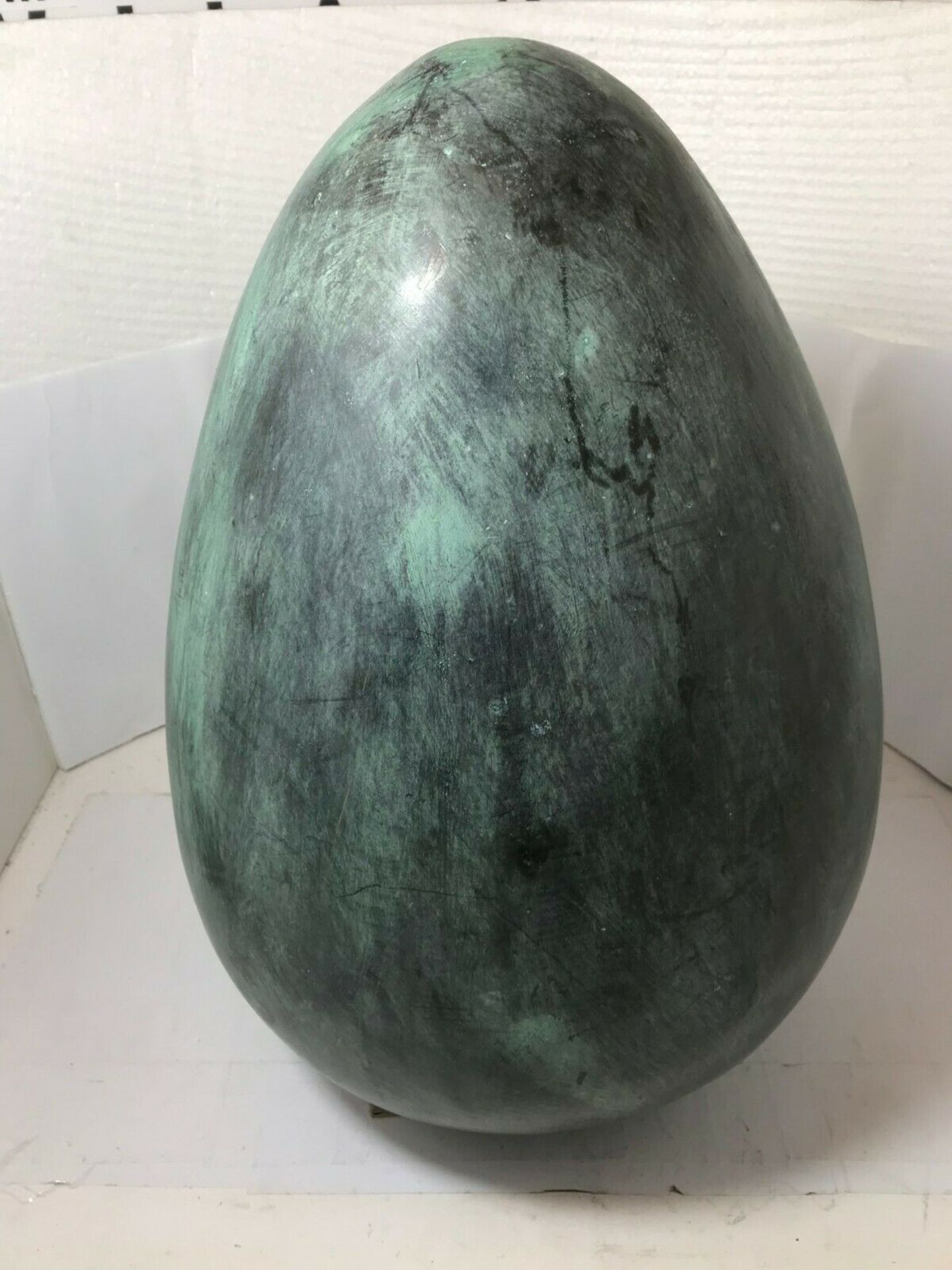 Mr Fredrik Egg, 50 cm, Collection, L, Bronze Green, 34.5 x 34.5 x 50 cm - Image 3 of 6