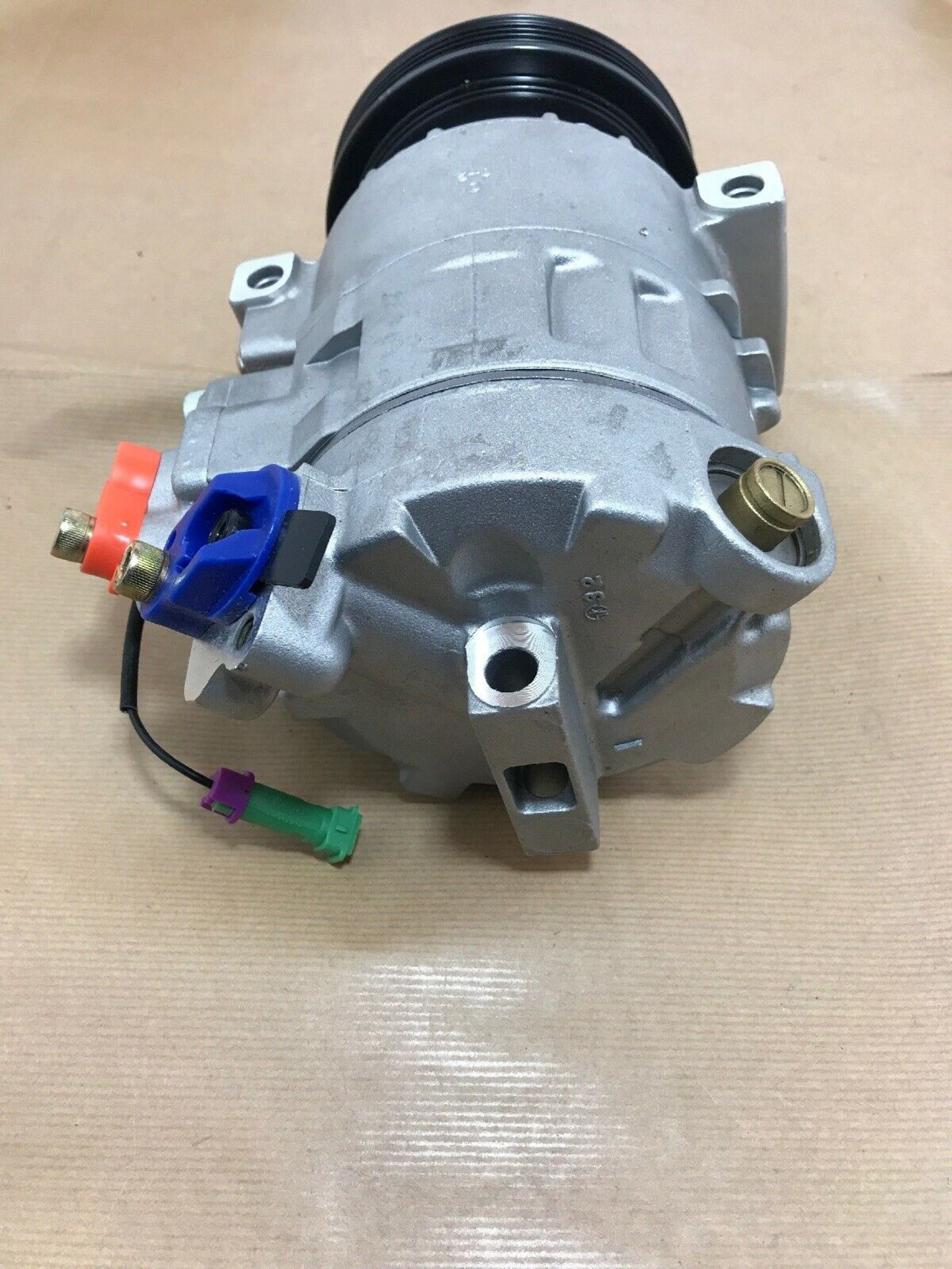 7SBU Car AC Compressor For Passat B5,8D0260805B - Image 4 of 4